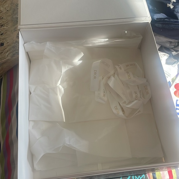 Authentic Christian Dior box - Picture 2 of 6